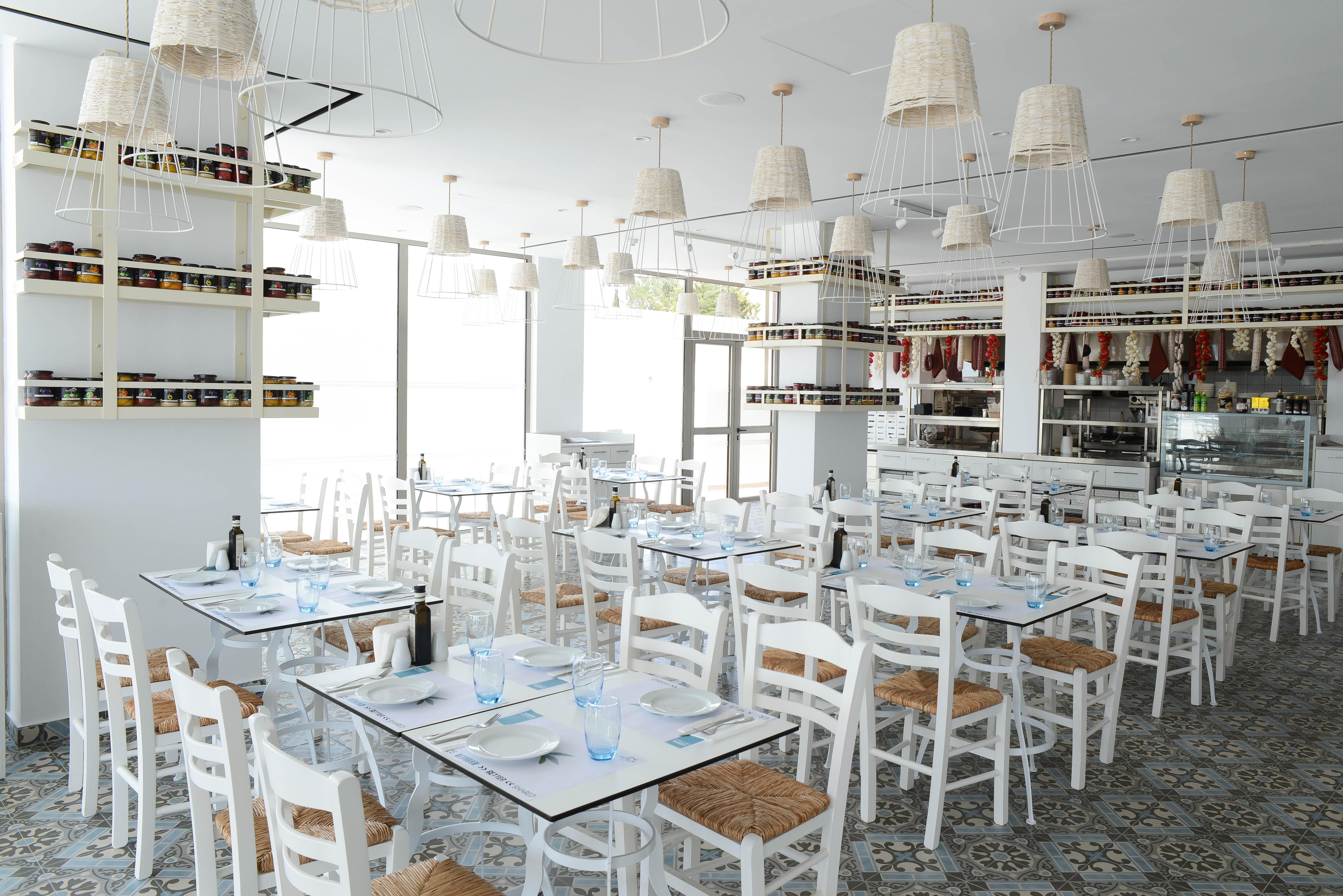 Ivi Mare - Designed For Adults By Louis Hotels Geroskipou Bagian luar foto Restaurant in Athens