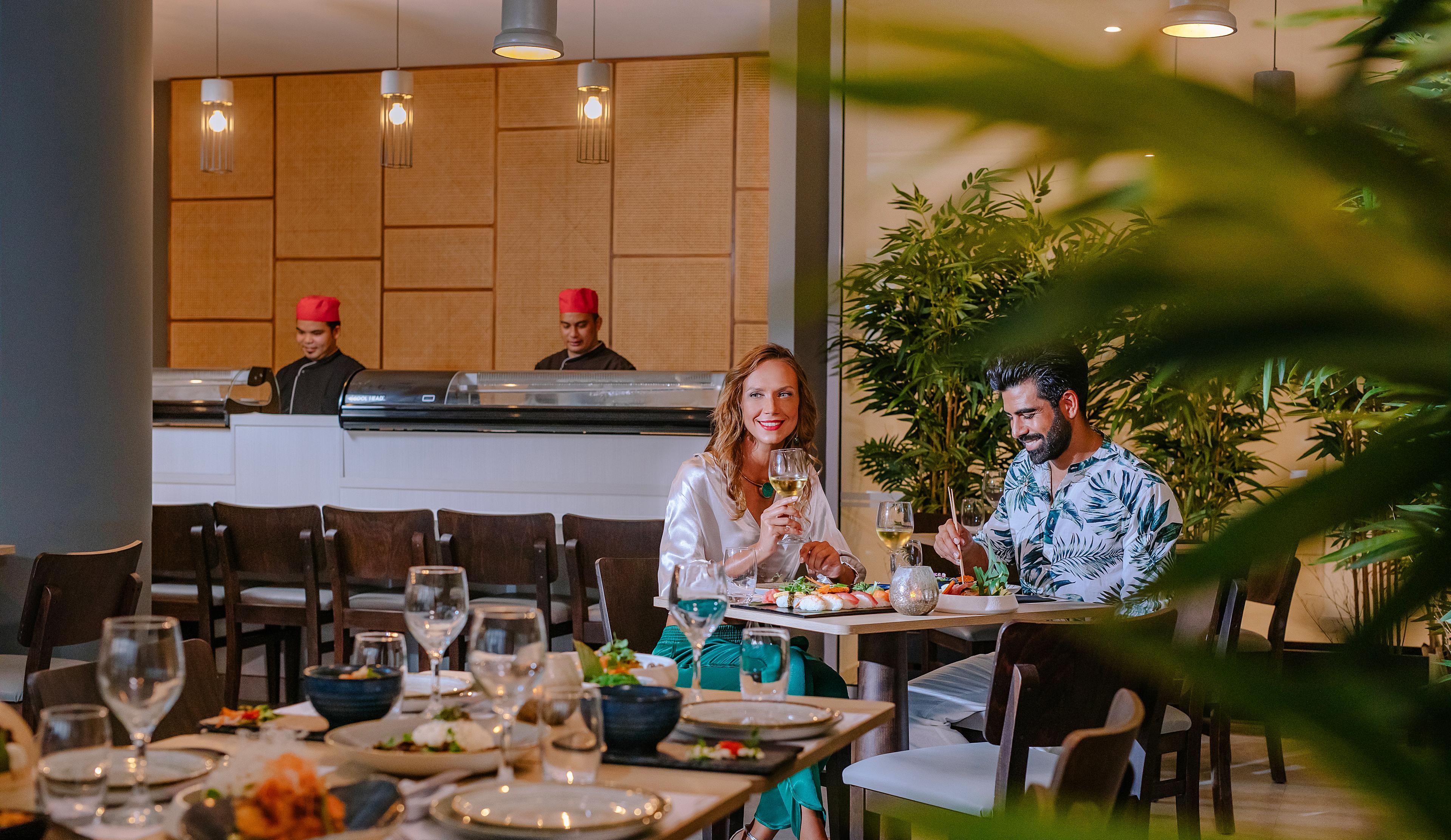 Ivi Mare - Designed For Adults By Louis Hotels Geroskipou Bagian luar foto Restaurant