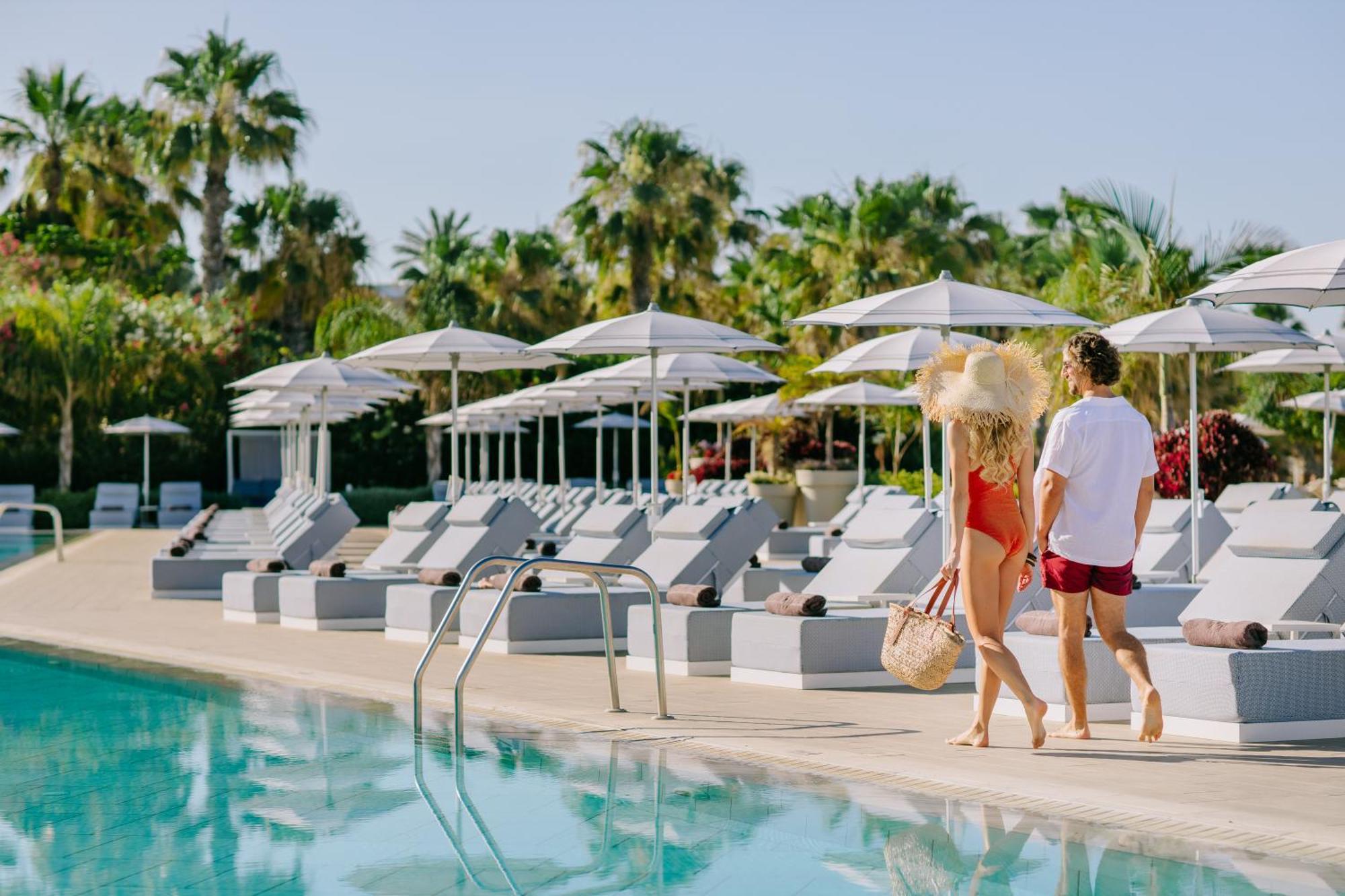 Ivi Mare - Designed For Adults By Louis Hotels Geroskipou Bagian luar foto The Beach at The Standard, Miami Beach